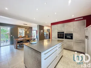 Architectural house in Larringes (74500)