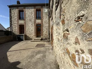 Village house at Bethon (51260)
