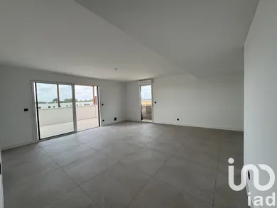 Apartment in Castries (34160)