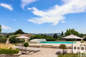Maison d'architecte à Mazan (84380)