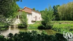 Moulin à Lizant (86400)