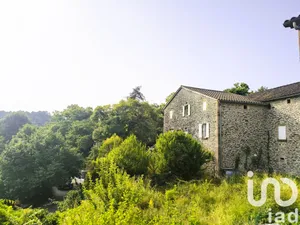 Maison de campagne à Gravières (07140)