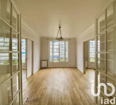 Appartement à Paris (75015)