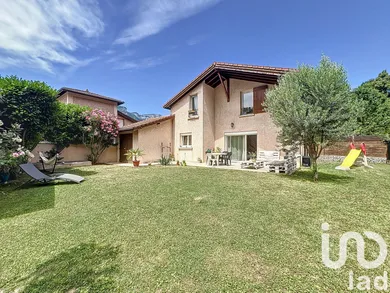 House at Saint-Égrève (38120)