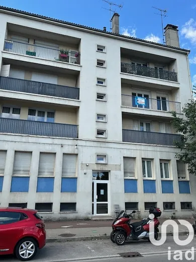 Apartment at Troyes (10000)