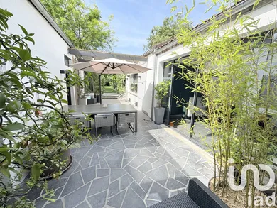 House at Nomain (59310)