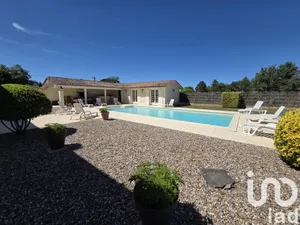 Mansion at Gardonne (24680)