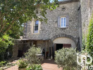 Maison de village à Lussan (30580)