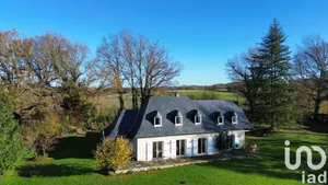 House at Buros (64160)