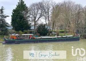 Péniche à Joinville-le-Pont (94340)