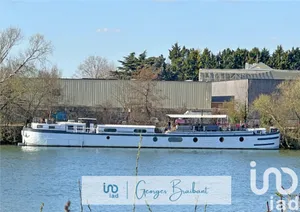 Barge in Bezons (95870)