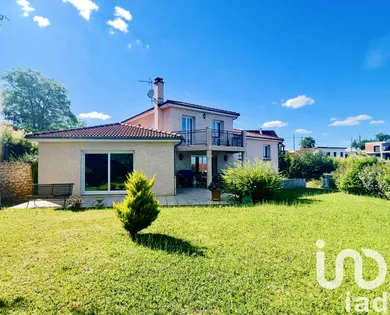 House at Châteaugay (63119)