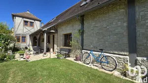 Maison de village à Vexin-sur-Epte (27630)