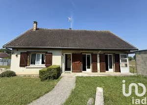 Maison à Saint-Thibault (10800)