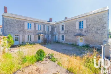 House at Nalliers (85370)