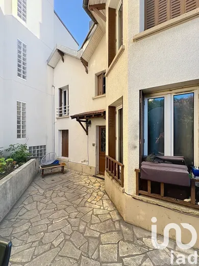 Immeuble à Villiers-sur-Marne (94350)