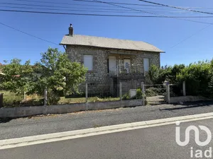 House at Mansac (19520)