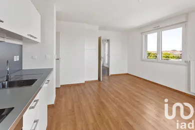 Apartment in Nantes (44300)