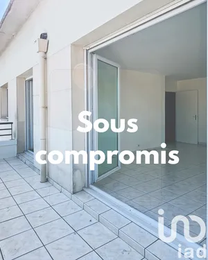 Apartment at Créteil (94000)
