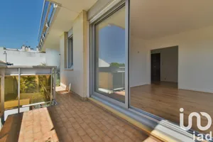 Apartment at Nogent-sur-Marne (94130)