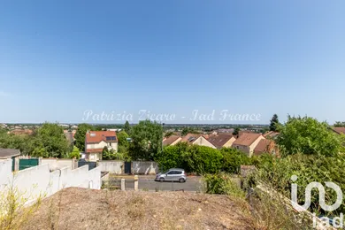 Traditional house at La Ville-du-Bois (91620)
