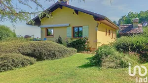 House at Beaumont (74160)