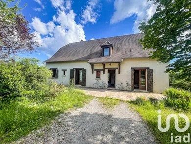 House at Cressensac (46600)