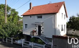 Maison traditionnelle à Villeneuve-le-Roi (94290)