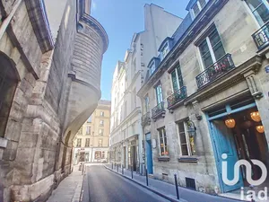 Apartment at Paris (75006)