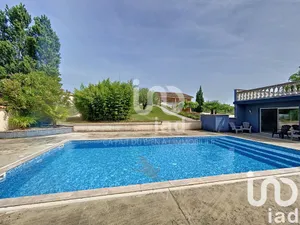 Traditional house at Mirabel (82440)