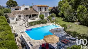 Maison d'architecte à Vence (06140)