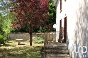 House at Grandrif (63600)