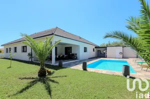 House at Ousse (64320)