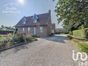 House at Zuytpeene (59670)