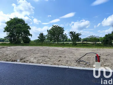 Building plot at Saint-Germain-la-Ville (51240)