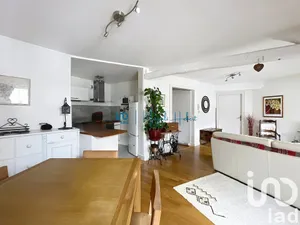 Apartment at Saint-Germain-en-Laye (78100)