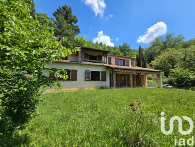 Maison à Saint-Céré (46400)