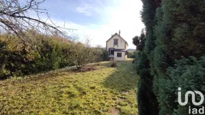 Maison traditionnelle à La Chapelle-Saint-Luc (10600)