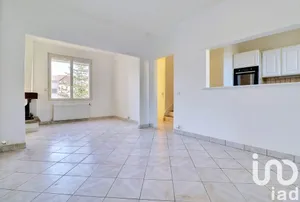 Maison à Pontault-Combault (77340)