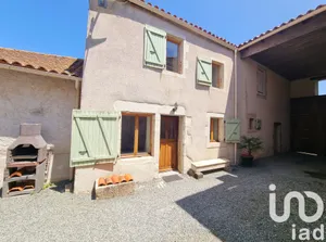 Maison à Bazoges-en-Pareds (85390)