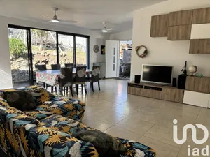 House at Saint-Pierre (97432)