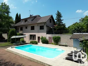 House at Pont-de-Chéruy (38230)