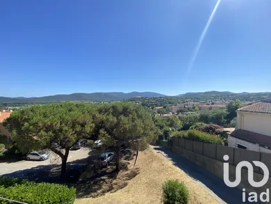 Apartment in Cogolin (83310)