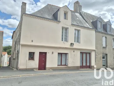 House at Oudon (44521)