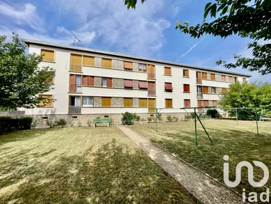 Appartement à Varennes-sur-Seine (77130)