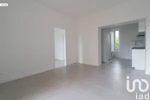Apartment at Saint-Rémy-lès-Chevreuse (78470)