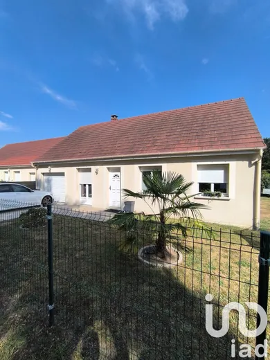 House at Les Bordes (45460)