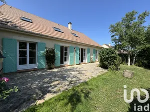 House at Orgeval (78630)