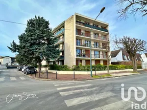 Apartment at Saint-Maur-des-Fossés (94100)