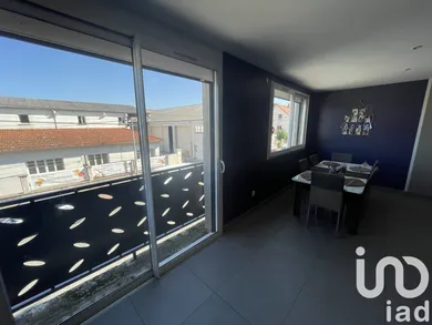 Building at Riorges (42153)